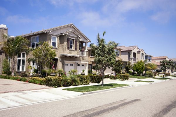 Neighborhood Landscaping in Orland Park